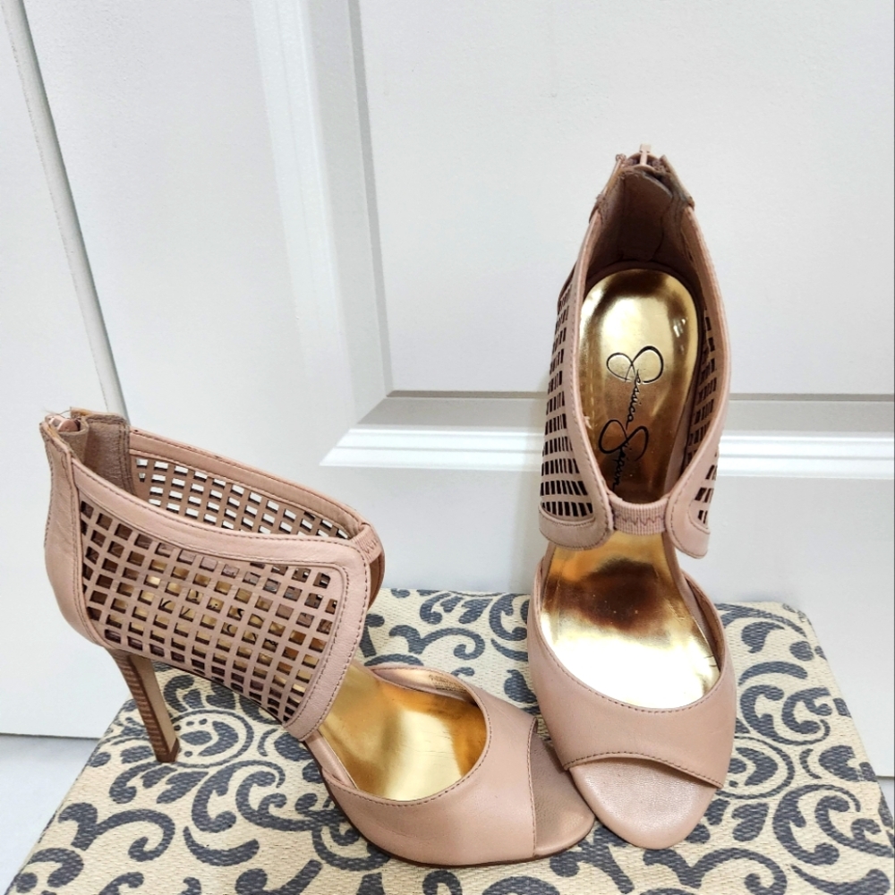Jessica Simpson Jersee Caged Cuff Sandals/Heels - Picture 5 of 7
